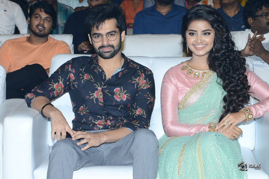 Vunnadhi-Okate-Zindagi-Movie-Audio-Launch